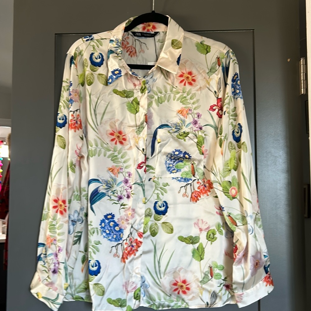 NWT- ZARA Floral Blouse SZ XXL